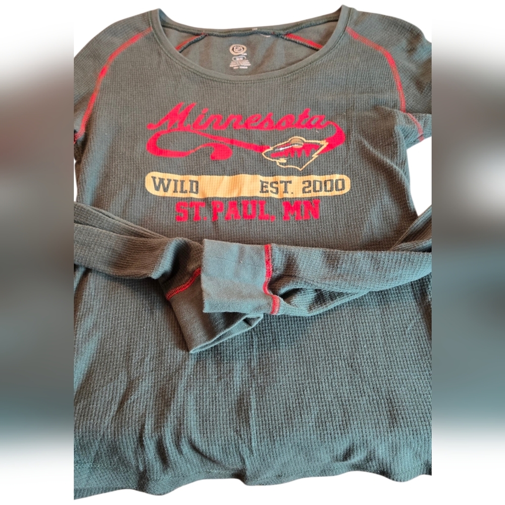 MN WILD Hockey Long Sleeve Top Size Med
